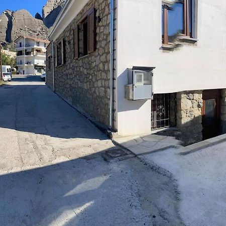 Mikraki Lägenhet Kalampaka Exteriör bild